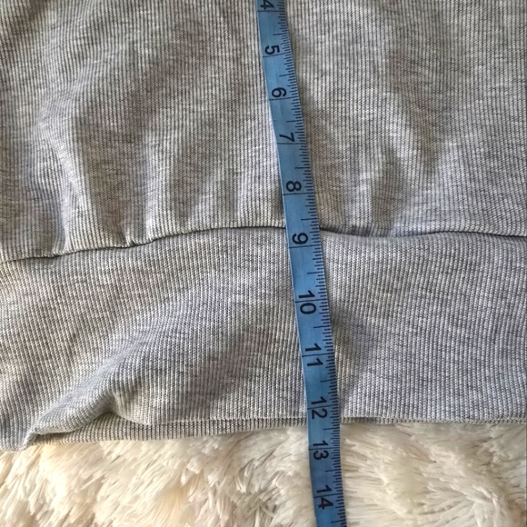 Gray Cropped Oversize Sweat Shirt & Tank Top Set size M-L - Picture 8 of 13